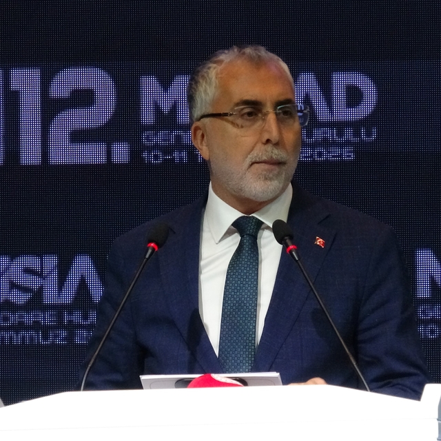 Bakan Işıkhan: "Son 23 çeyrektir istikrarlı büyümemizi sürdürüyoruz"