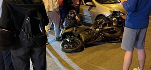 Lüleburgaz'da otomobil ile motosiklet çarpıştı, taraflar arasında gerginlik...