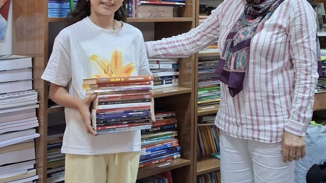 Minik Nilay, yaptığı anlamlı bağışla yaşıtlarına örnek oldu
Fatih Mahalle Muhtarlığı Kütüphanesi öğrencilerin desteğiyle büyüyor