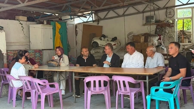 Hisarcık'ta AK Parti'den hane ziyaretleri