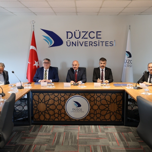 Düzce Üniversitesi danışma kurulu ilk toplantısını gerçekleştirdi