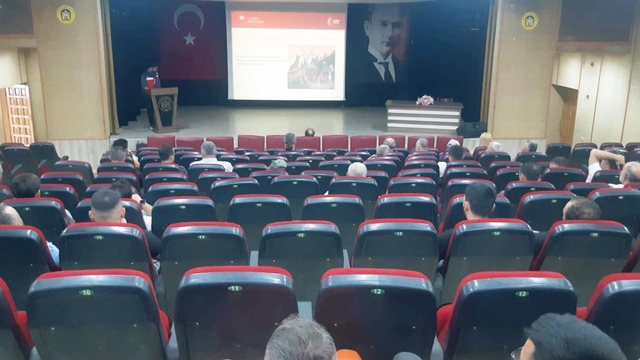 Tavşanlı'da denetimli serbestlik yükümlülerine hayvan sevgisi ve hakları eğitimi