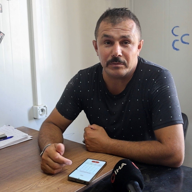 40 aydır yaşadığını kanıtlamaya çalışan adam 'Gözün aydın' sözleriyle müjde...