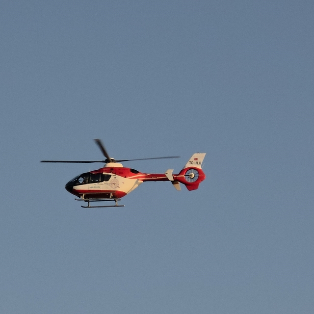 Hava ambulansları 10 yaşındaki çocuk için seferber oldu