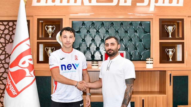 Balıkesirspor'da Celal Emir uzattı