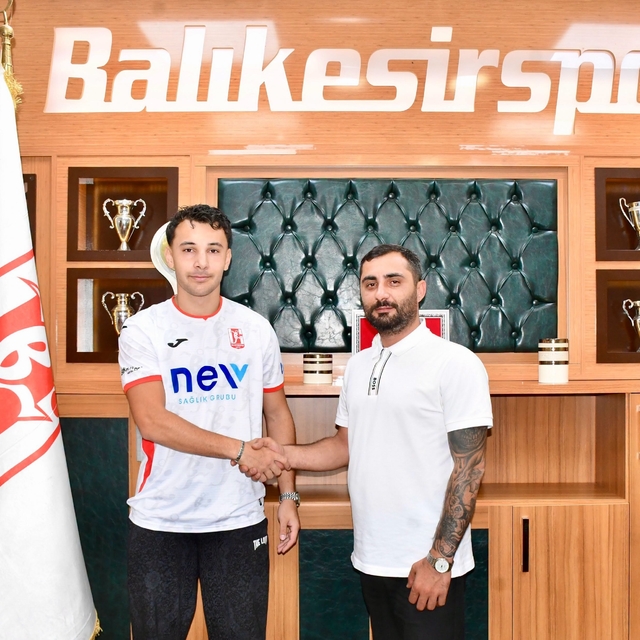 Balıkesirspor'da Celal Emir uzattı