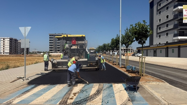 Aydın'ın dört bir yanında yol seferberliği sürüyor
