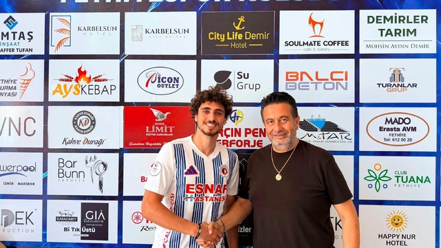 Fethiyespor'da Bora imzaladı