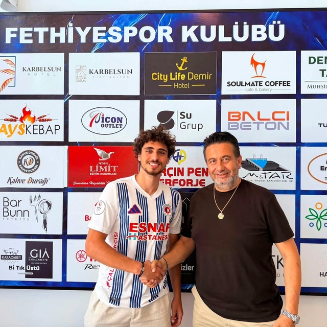 Fethiyespor'da Bora imzaladı