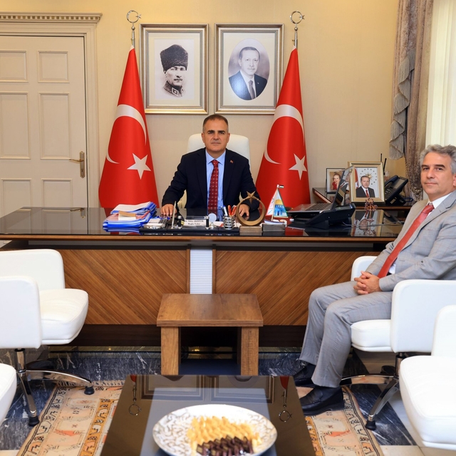 Milas ve Menteşe Kaymakamları görevine başladı