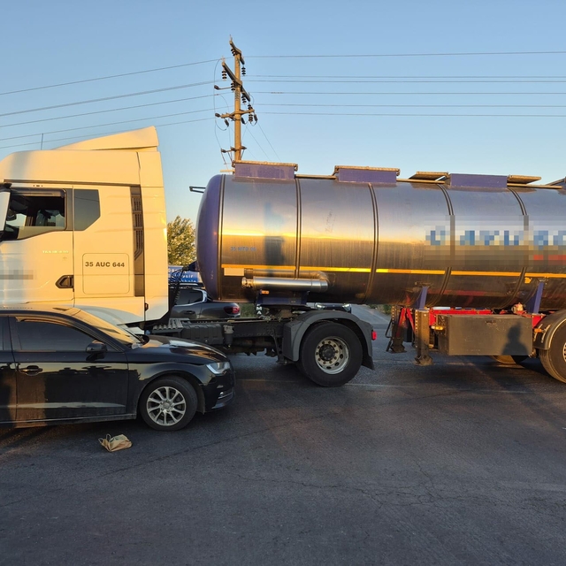 Tanker ile otomobil çarpıştı: 6 yaralı