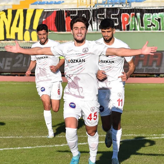 Küme düşürülen Altınordu'da transfer sürüyor
