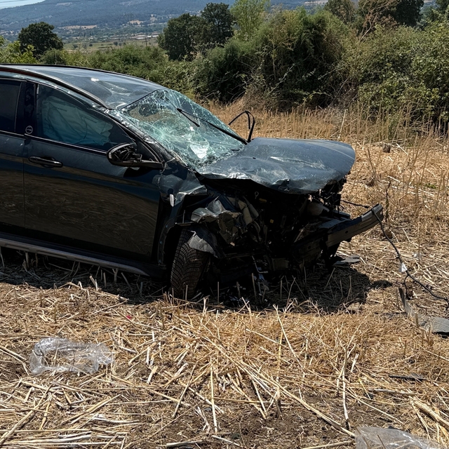 Çan'da otomobil tarlaya uçtu: 2 yaralı