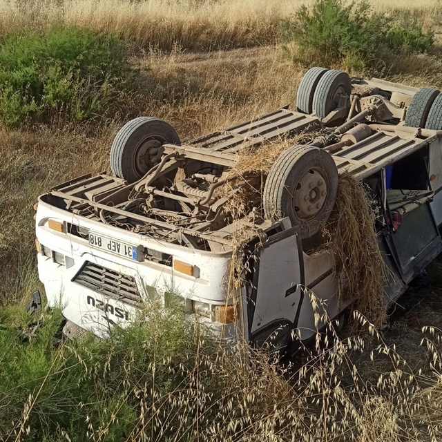 Amasya'da tarım işçilerini taşıyan midibüs devrildi: 16 yaralı