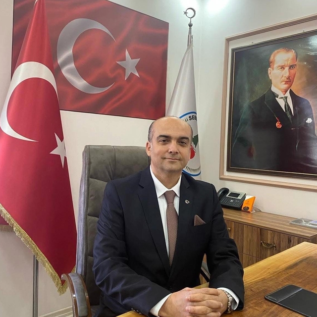 Seben Belediye Başkanı Uygar Oturakdaş, CHP'den istifa etti