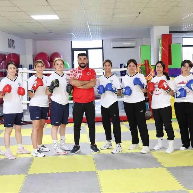 Denizlili boksörler Türkiye Yıldızlar Boks Şampiyonası'nda mücadele edecek