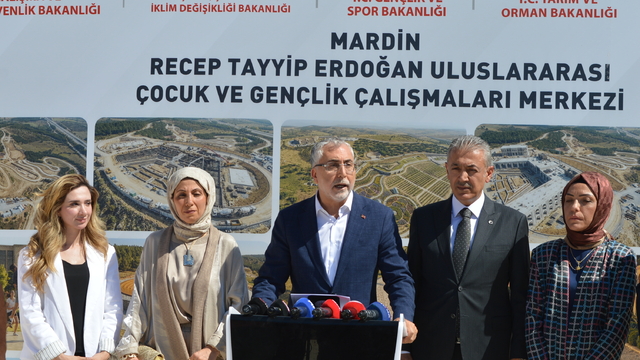 Bakan Işıkhan: Türkiye Yüzyılı'nın en güçlü sermayesi, iyi yetişmiş gençler olacaktır