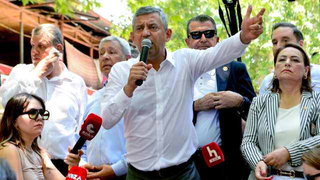 Özgür Özel: İktidar yürüyüşünden asla vazgeçmeyeceğiz- (Geniş Haber)