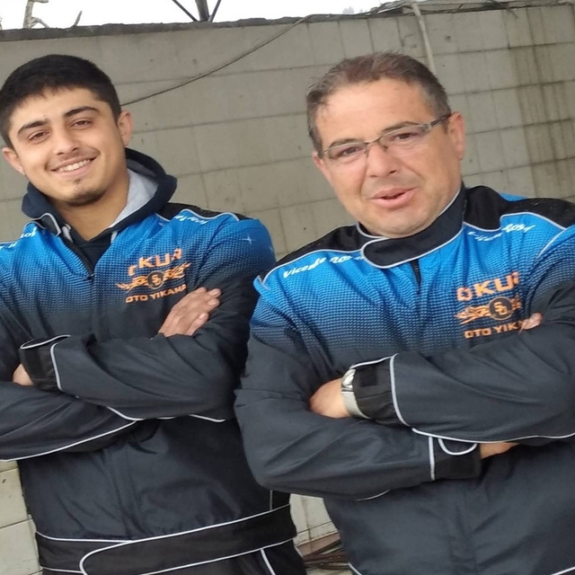 Elektik akımına kapılarak ölen baba ve oğlu gözyaşları arasında toprağa ver...