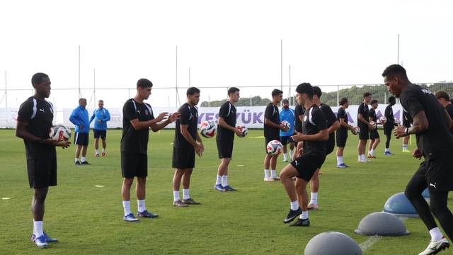 Manisa FK, yeni sezon hazırlıklarını Erciyes'te sürdürüyor