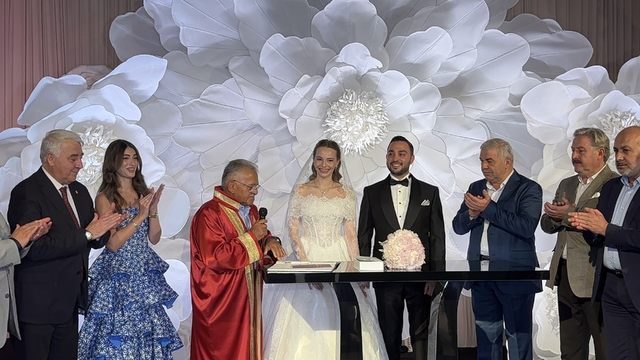 Mustafa Demirel'in mutlu günü