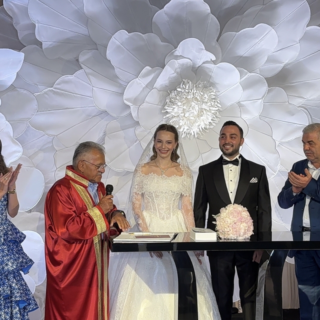 Mustafa Demirel'in mutlu günü