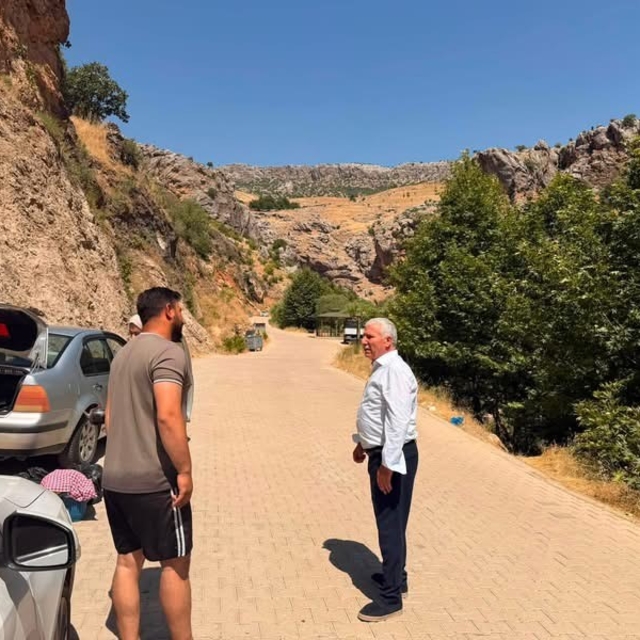 Çermik Belediye Başkanı Karamehmetoğlu, turistlerle bir araya geldi