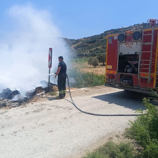 Altınözü'de çöplük yangını