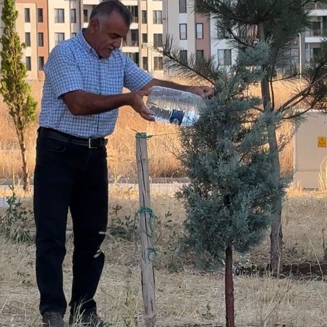 Oğlaklı Mahallesi hizmet bekliyor
