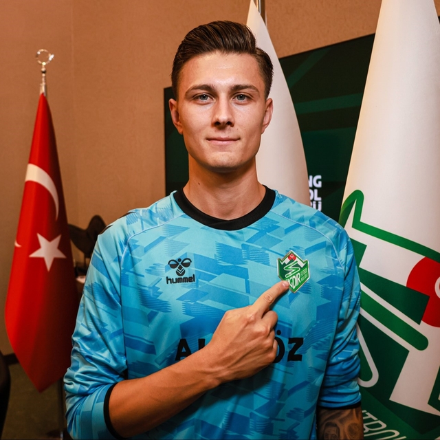 Iğdır FK, kaleci Eren Karataş'ı kadrosuna kattı