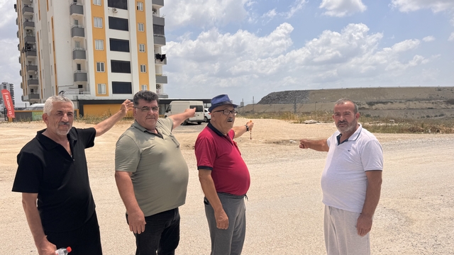 Adana'da çöp sorunu vatandaşı canından bezdirdi