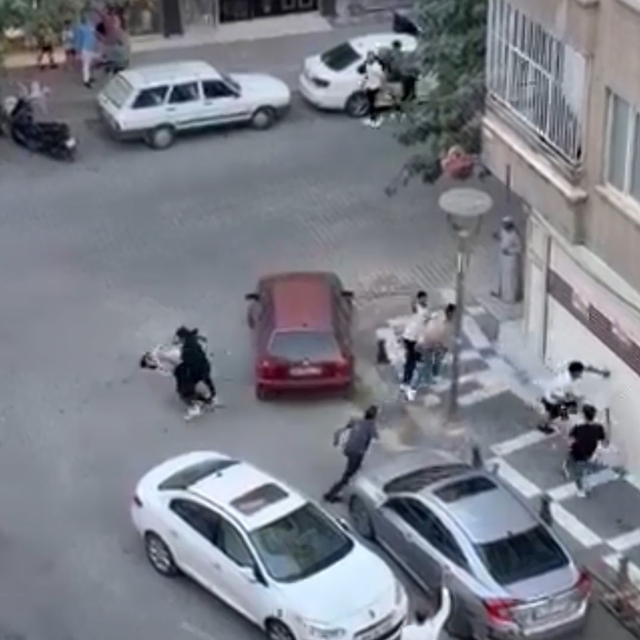 Şanlıurfa'da iki grup arasındaki kavga kamerada; 6 yaralı