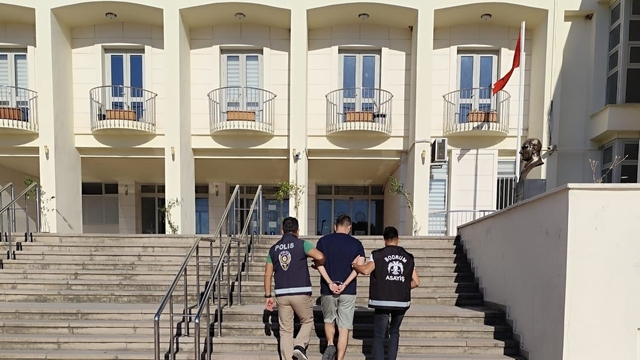 Bodrum'da 44 ayrı suçtan aranan firari kalandı