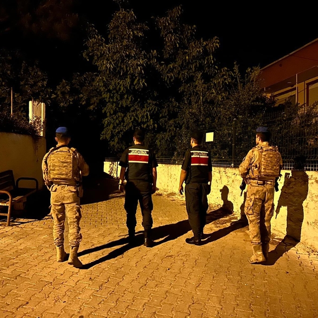 Bozdoğan'da jandarmadan gece boyu yangın ve hırsızlık denetimi