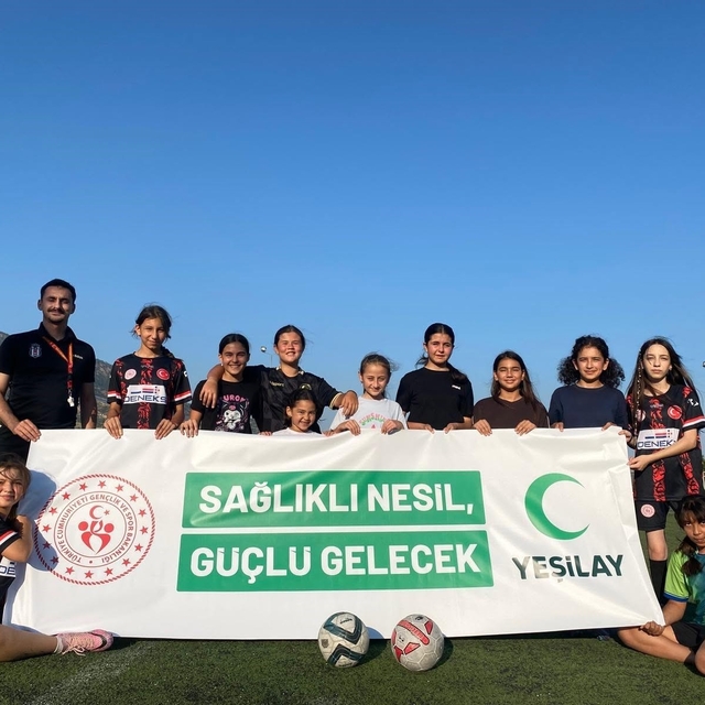 Buharkent'te uyuşturucuyla mücadeleye futbol desteği