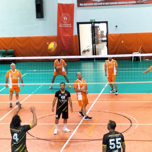 Köyceğiz veteran voleybol etkinliği tamamlandı