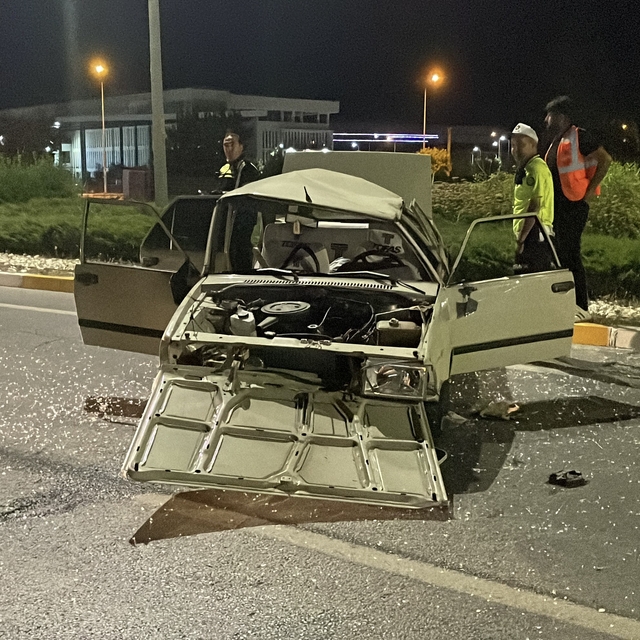 Sivas'ta Fiat Tofaş otomobil takla attı: 1'i ağır 3 yaralı