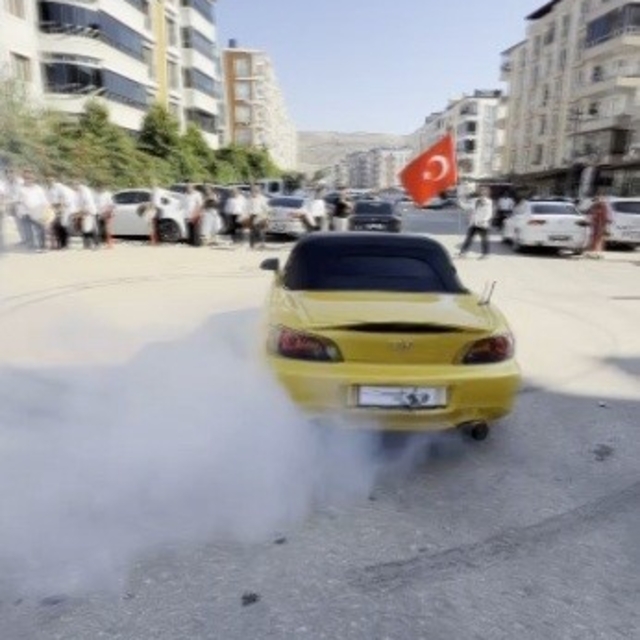 Düğün konvoyundaki drifte 156 bin TL para cezası