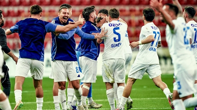 Erciyes 38 FK kadroyu kurdu
21 futbolcu ile anlaşma yapıldı