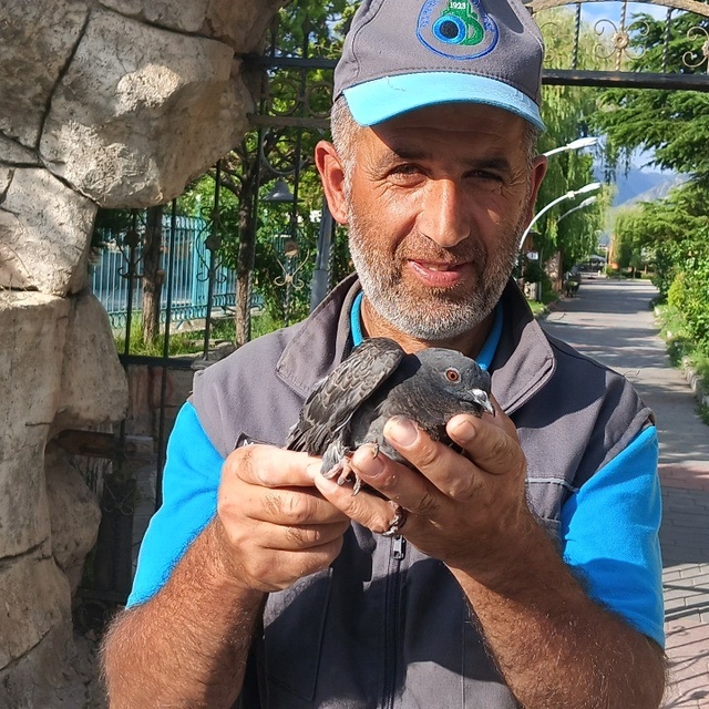Temizlik işçisinden yürek ısıtan davranış