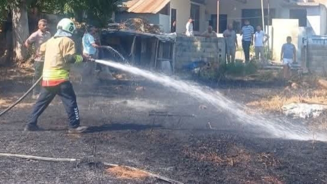 Hassa'da bahçe yangını
