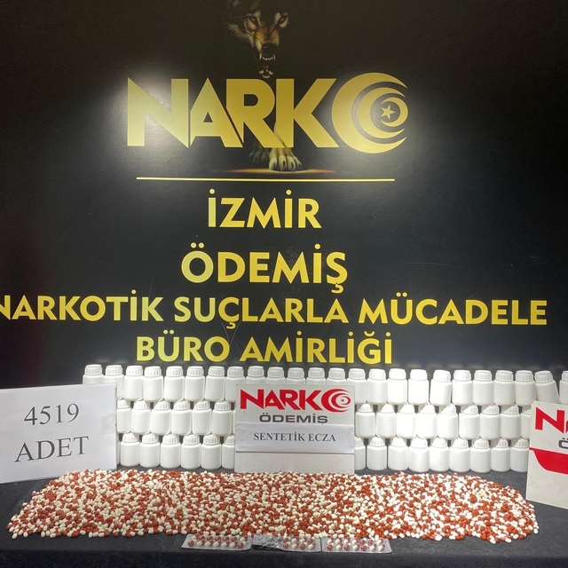 İzmir'de zehir tacirlerine 6 aylık takip: 30 tutuklama