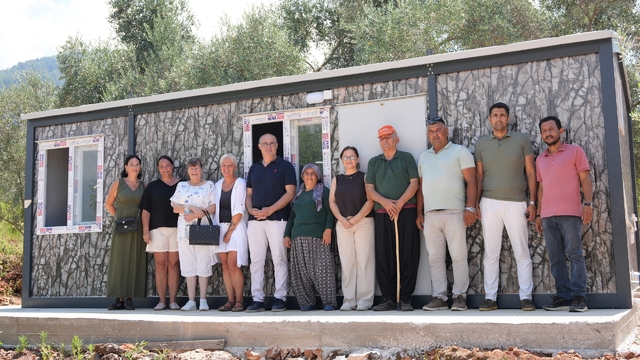 400 kilometrelik iyilik yürüyüşü Alanya'da ihtiyaç sahibi aileye yuva oldu