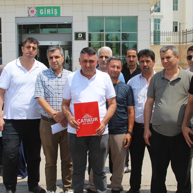 Adana'da daireler için 'çifte satış' iddiası
Mağdurlar: "Adaletin yerini bu...