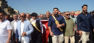 Başpehlivan Erkan Taş'a memleketi Sinop'ta görkemli karşılama