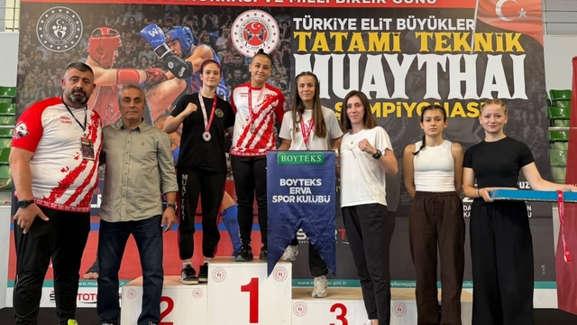 Manisalı muaythaiciler Türkiye Şampiyonası'na damga vurdu