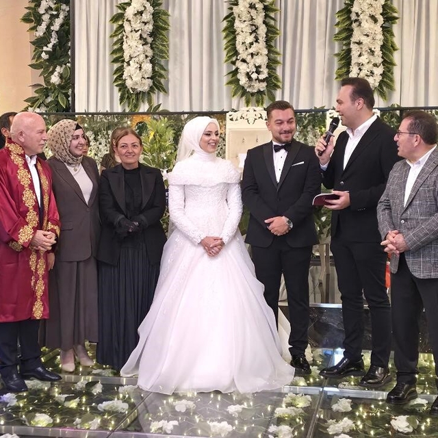 Sıla Kınalı ile Mehmet Akif Dorman dünyaevine girdi