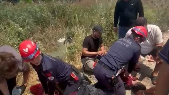 Sulama kanalına uçan otomobildeki 2 kişinin duran kalbi yeniden çalıştırıldı