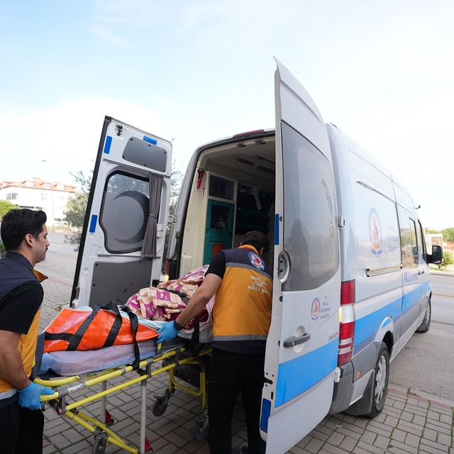 Denizli Büyükşehir'in Evde Sağlık hizmeti övgü toparlamaya devam ediyor