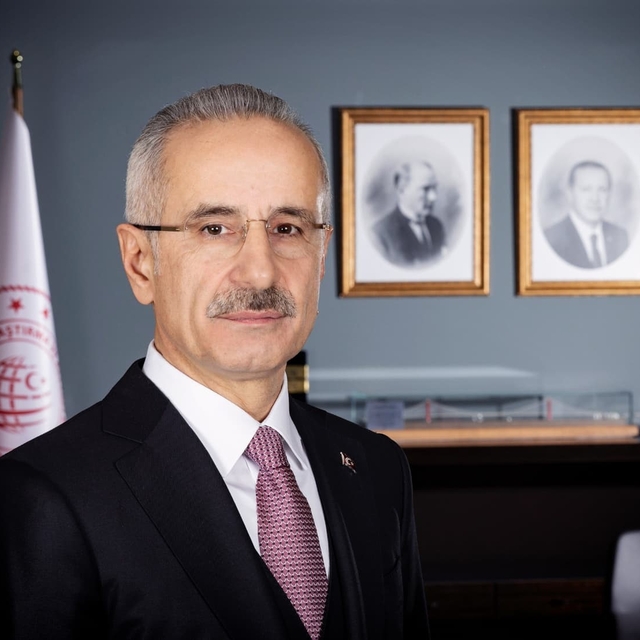 Ulaştırma ve Altyapı Bakanı Uraloğlu 15 Temmuz gecesi yaşadıklarını anlattı...